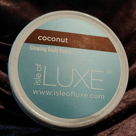 Isle Of Luxe Glowing Coconut  Body Polish 16 oz - Picture 3 of 4